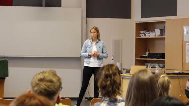 Anja Schulz MdB, im Hlty-Gymnasium Celle
